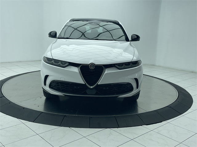 2024 Alfa Romeo Tonale Ti photo 2