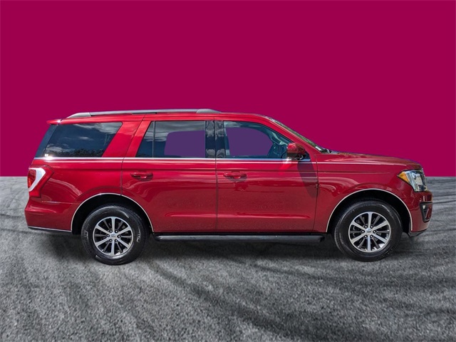 2019 Ford Expedition XLT photo 3
