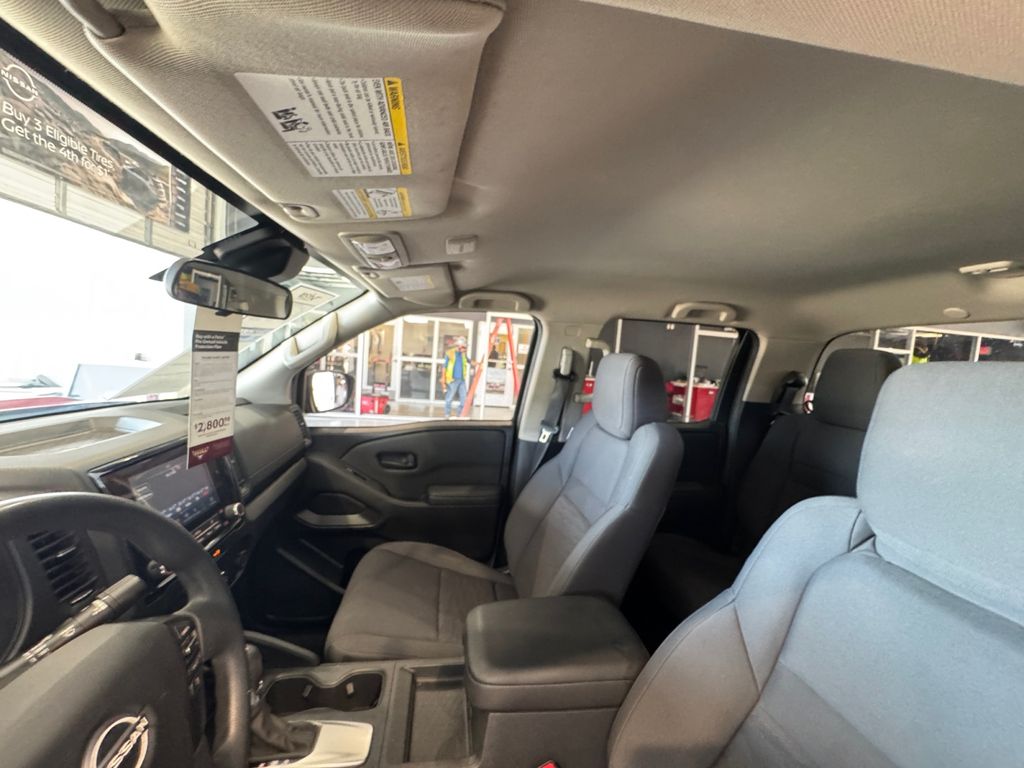 2022 Nissan Frontier S photo 22