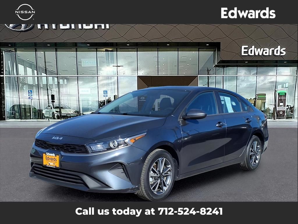 2024 Kia Forte LXS's photo