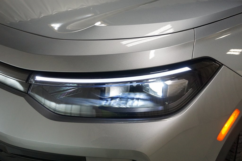 2025 Volkswagen Tiguan S photo 29