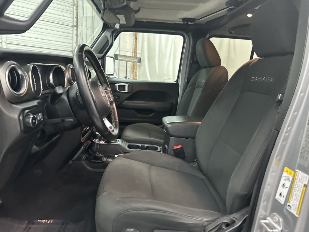 2020 Jeep Wrangler Unlimited Sahara photo 15