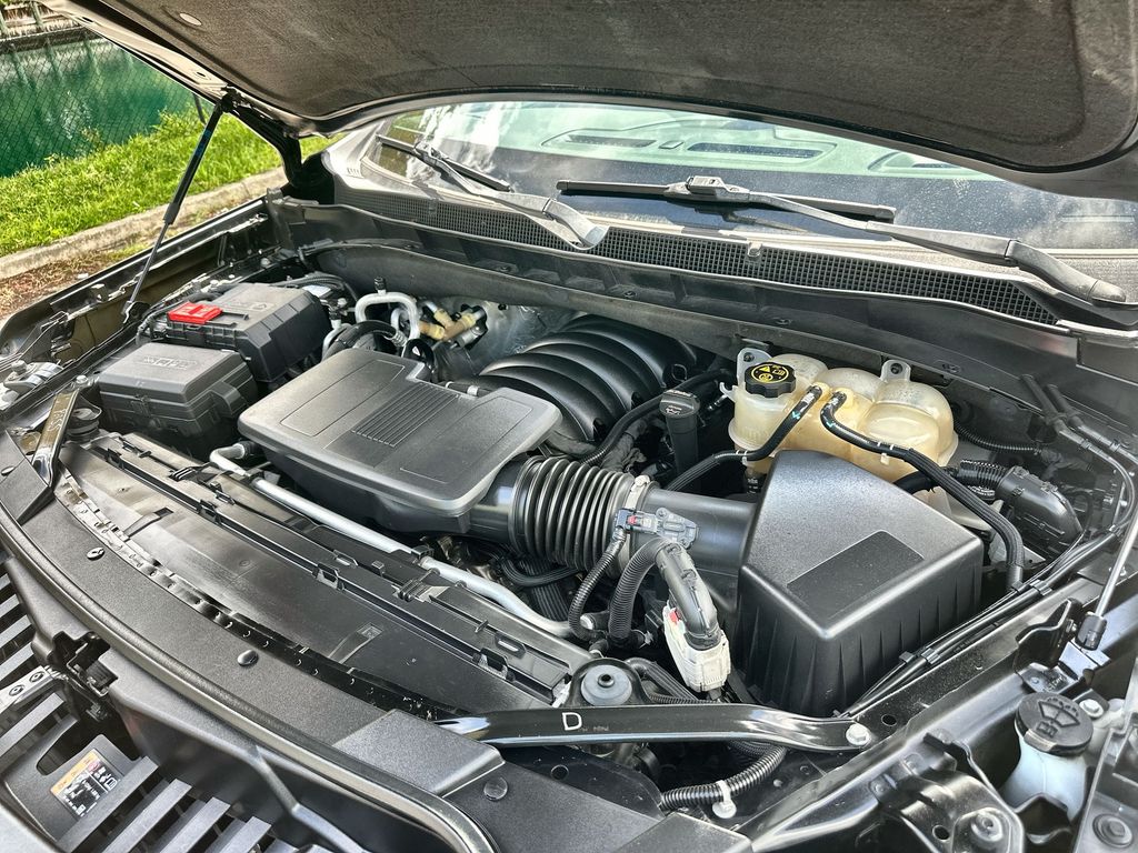 2022 Chevrolet Suburban Z71 photo 29