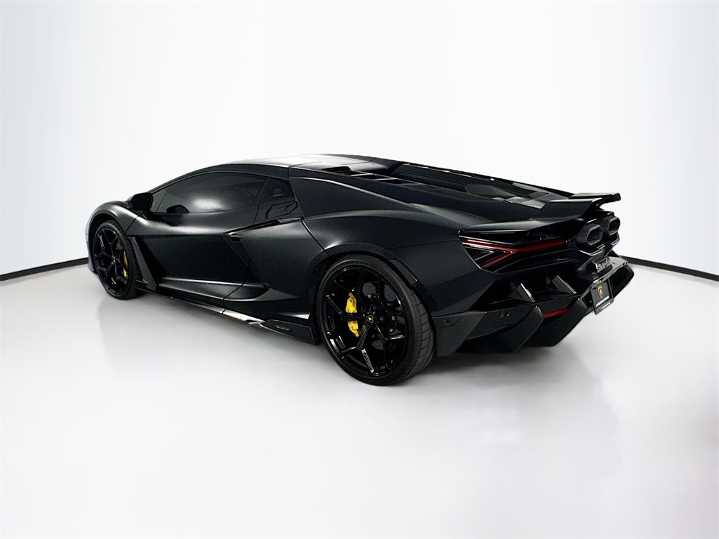 2024 Lamborghini Revuelto photo 7