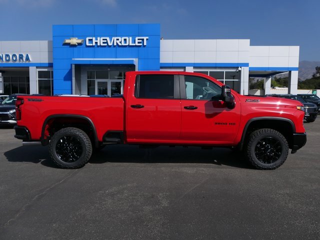 2026 Chevrolet Silverado LT photo 2