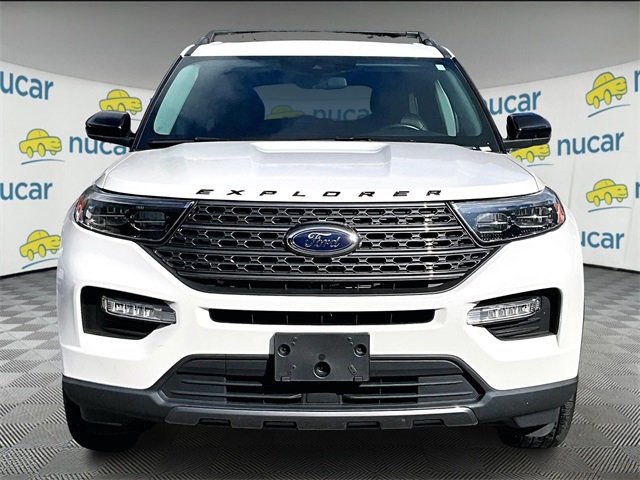 2022 Ford Explorer XLT photo 3