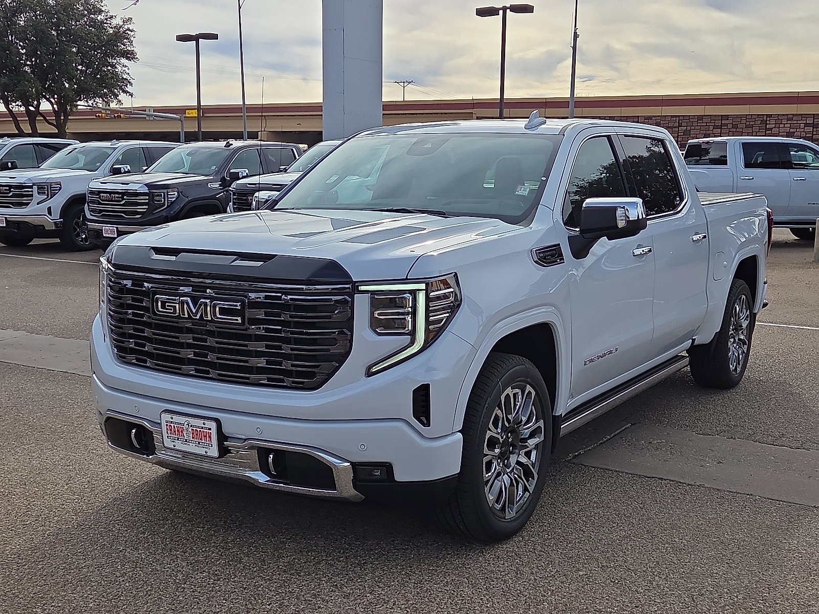2026 GMC Sierra 1500 Denali Ultimate's photo