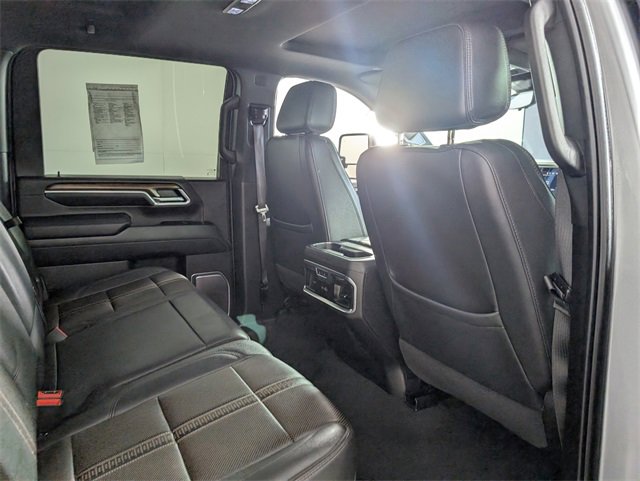 2025 Chevrolet Silverado 2500HD High Country photo 19