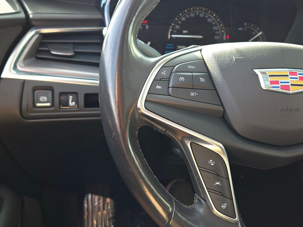 2018 Cadillac XT5 Luxury photo 32