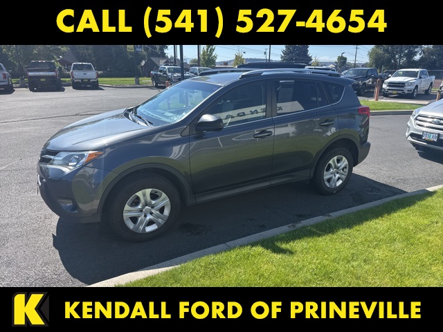 2015 Toyota RAV4 LE photo 5