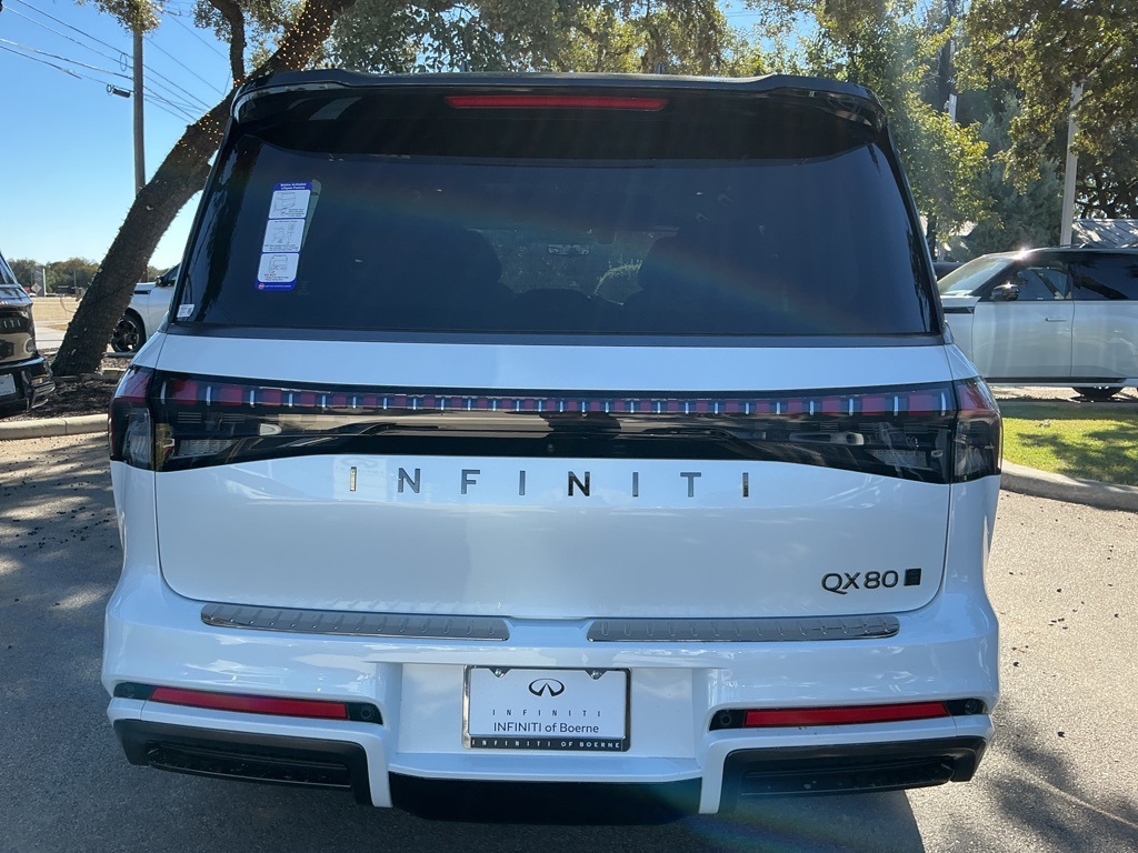 2026 Infiniti QX80 photo 4