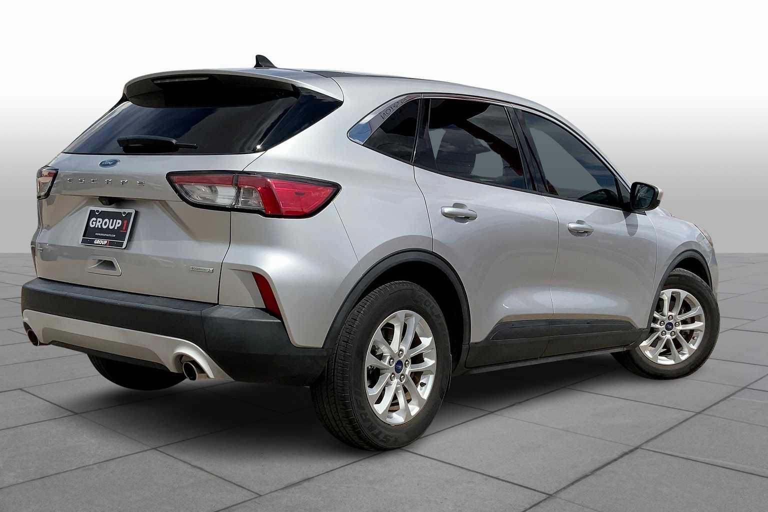 2020 Ford Escape SE photo 12
