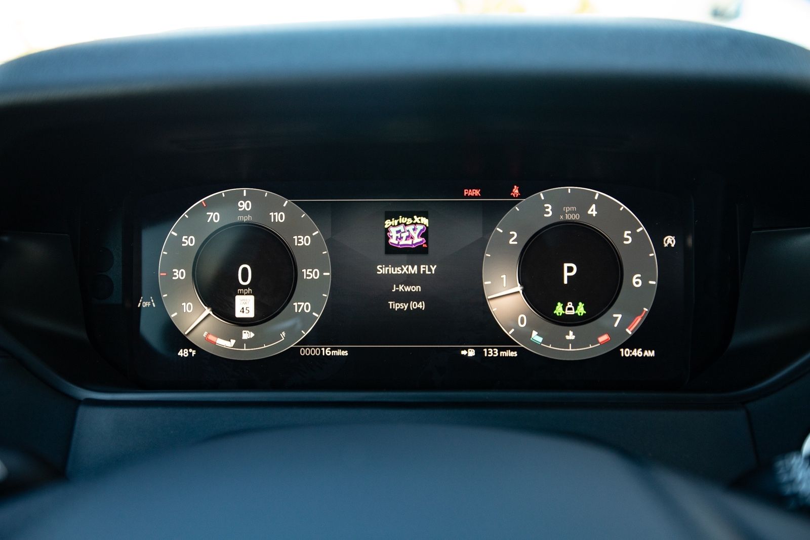 2025 Land Rover Range Rover Velar SE photo 10