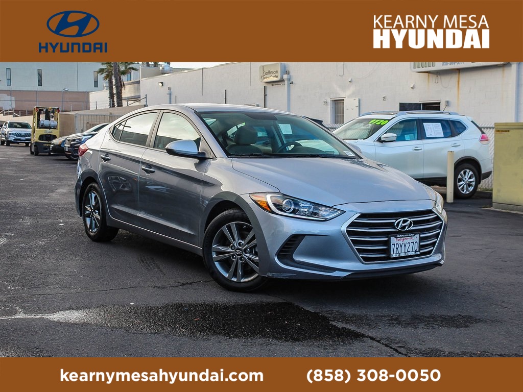 2017 Hyundai Elantra SE's photo