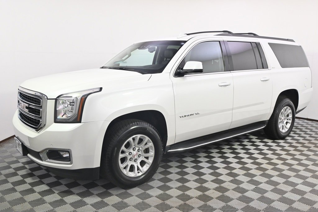Used 2018 GMC Yukon XL SLT with VIN 1GKS2GKC8JR298527 for sale in Minneapolis, Minnesota