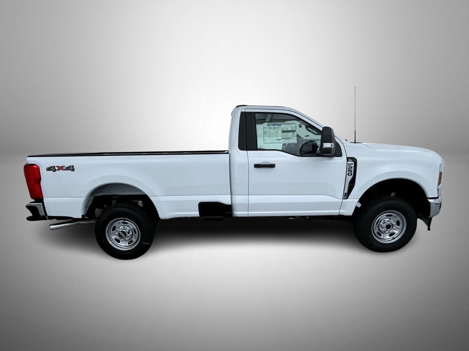 2025 Ford F-250 photo 4