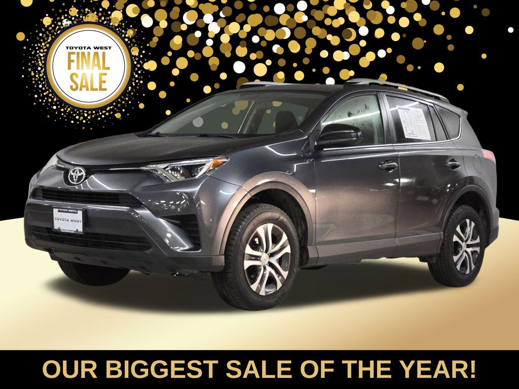 2016 Toyota RAV4 LE's photo