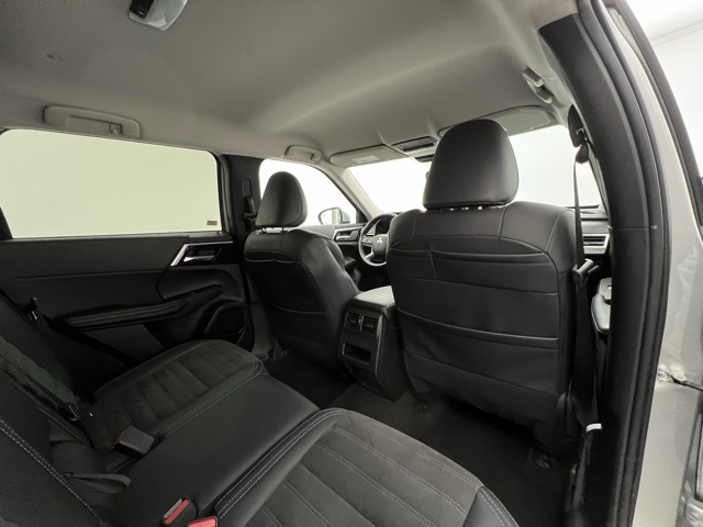 2024 Mitsubishi Outlander SE Ralliart photo 13