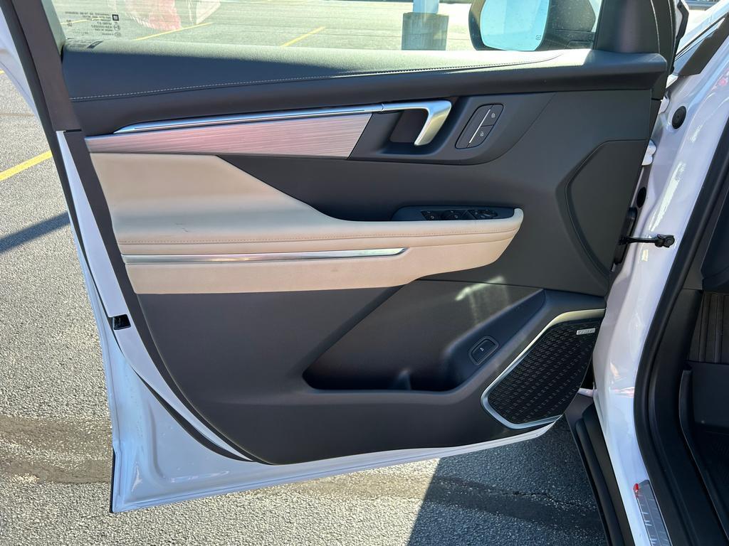 2026 Buick Enclave Preferred photo 3