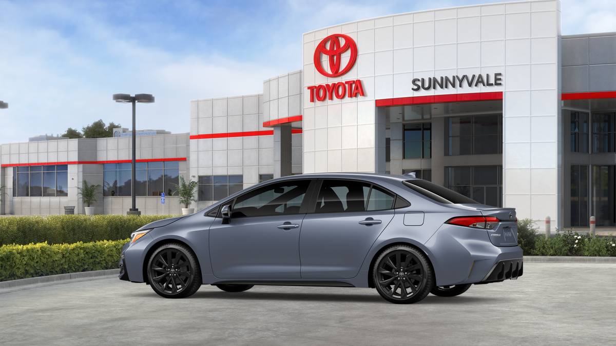2026 Toyota Corolla SE photo 2