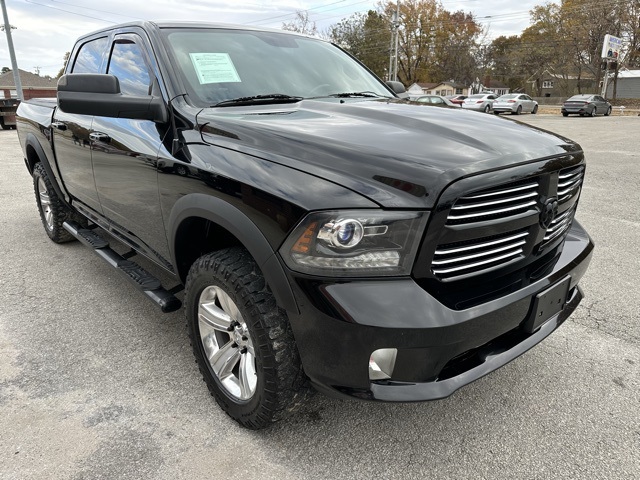 2014 Ram 1500 Sport photo 4
