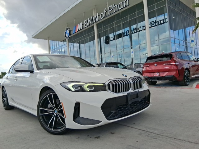 2023 BMW 3 Series 330i's photo