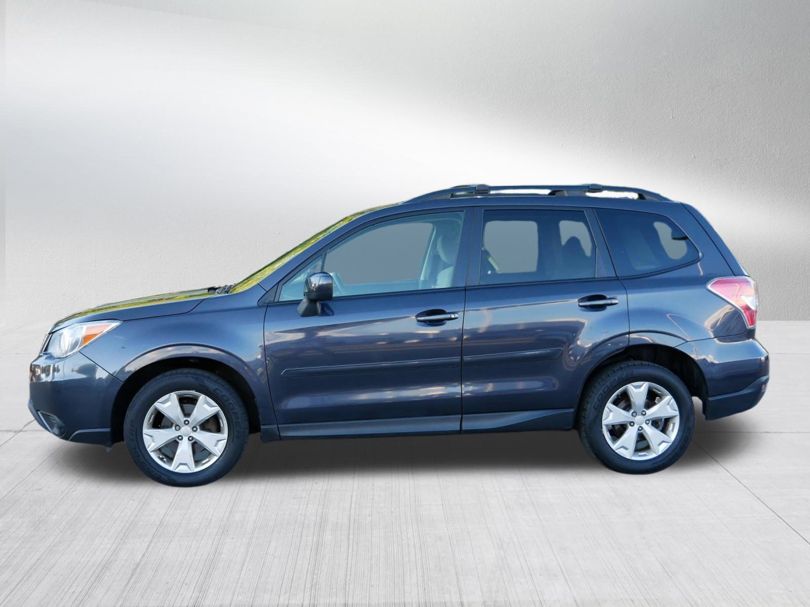 2015 Subaru Forester Premium photo 4