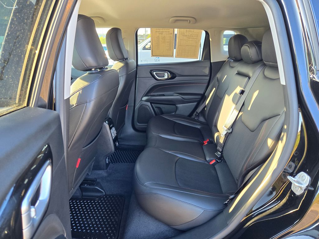 2022 Jeep Compass Trailhawk photo 24