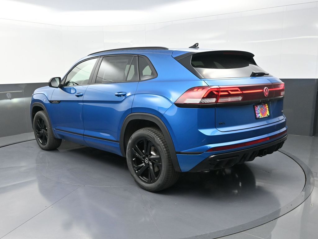 2025 Volkswagen Atlas Cross Sport SEL R-Line photo 5