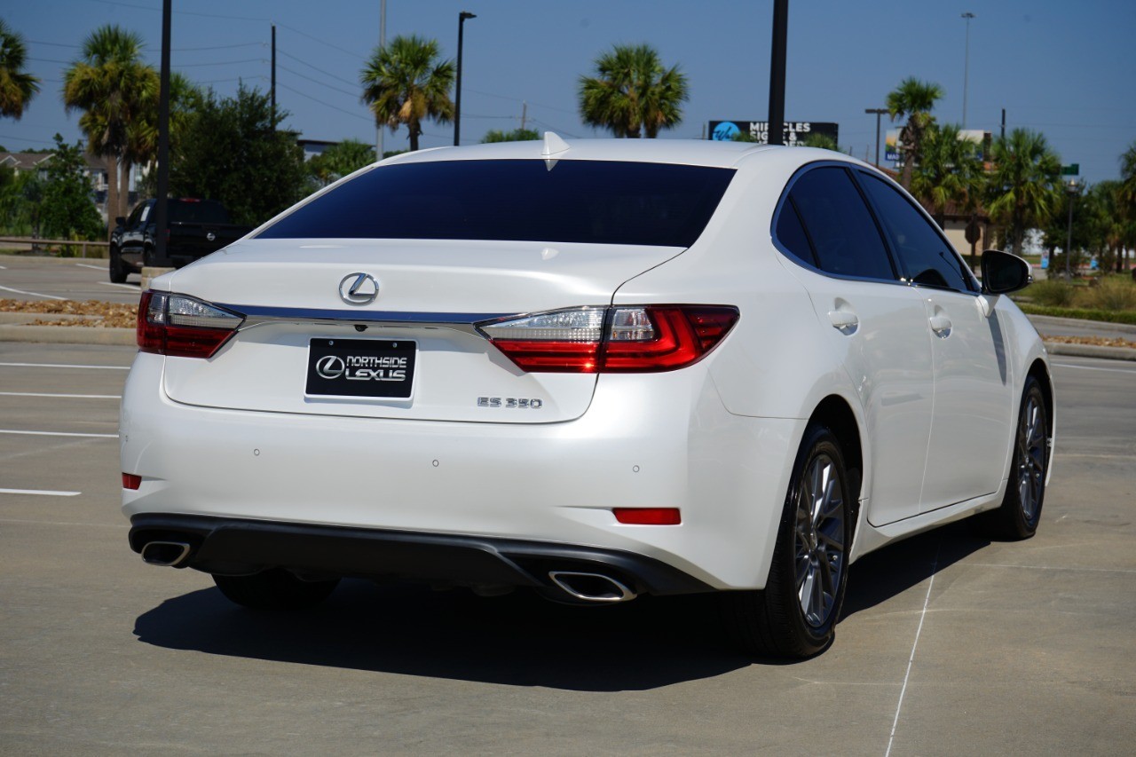 2017 Lexus ES 350 photo 6
