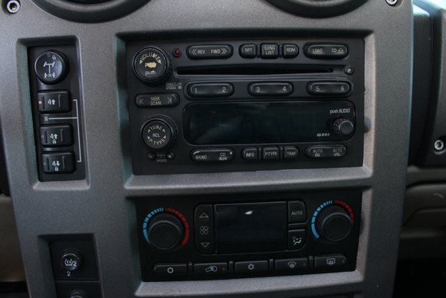 2004 Hummer H2 Base photo 27