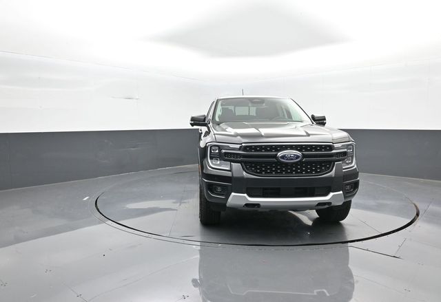 2025 Ford Ranger Lariat photo 2