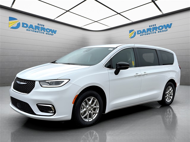 2024 Chrysler Pacifica Touring L's photo