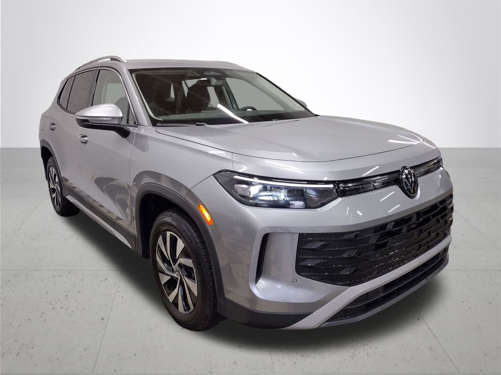 2026 Volkswagen Tiguan S photo 4