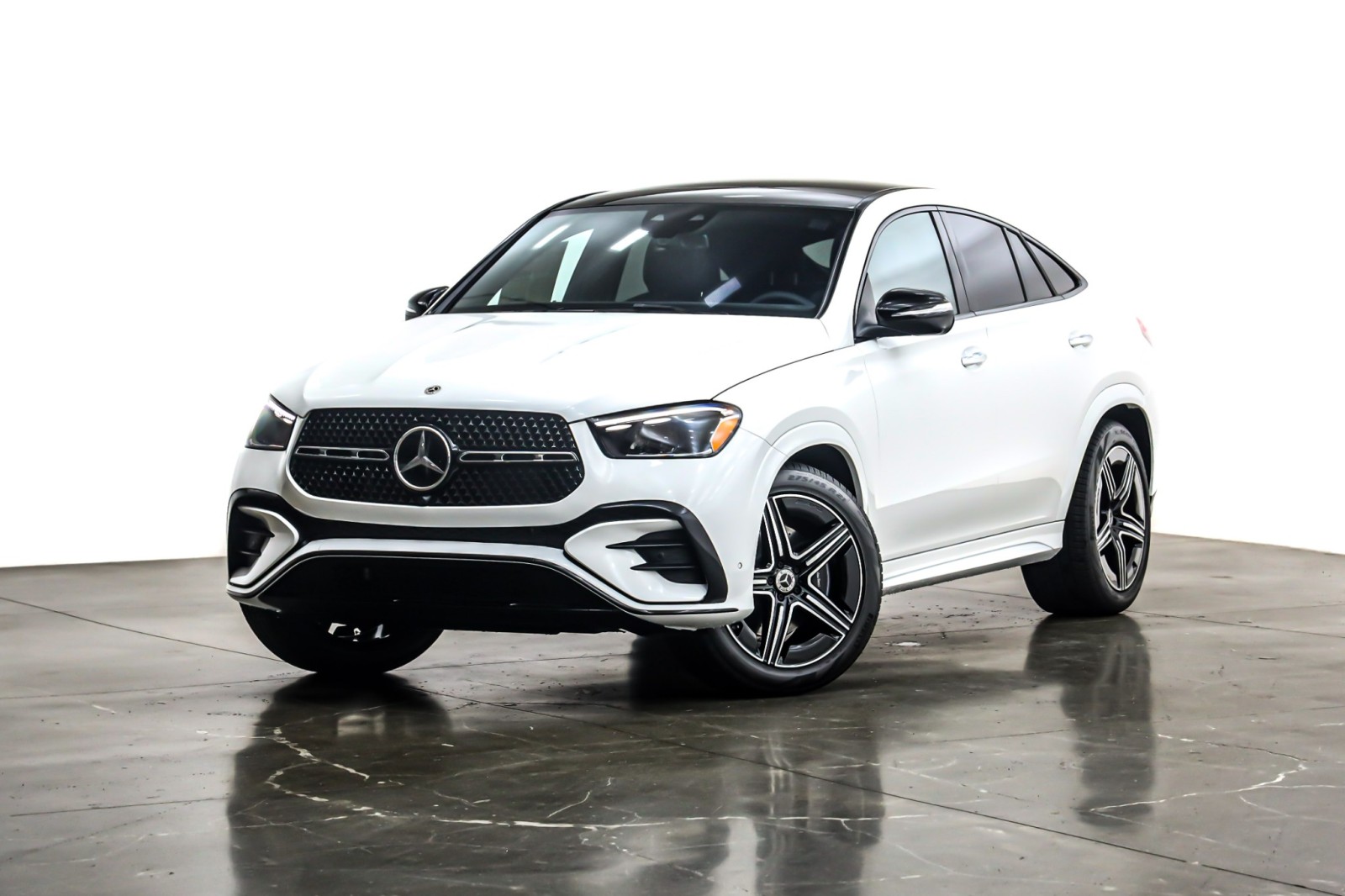 2026 Mercedes-Benz GLE Coupe GLE450's photo