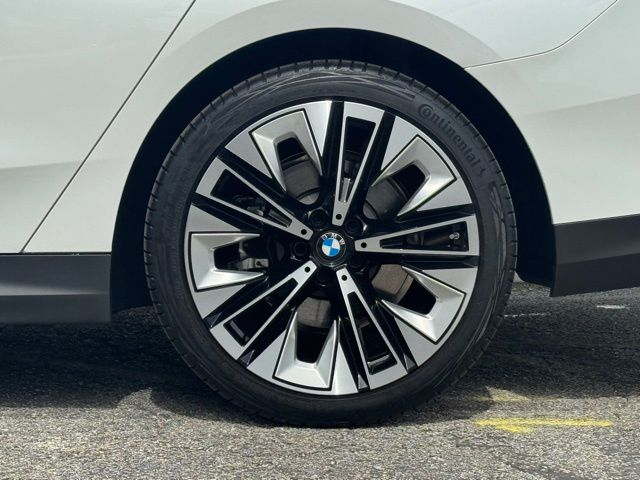 2024 Bmw 530i xDrive photo 3