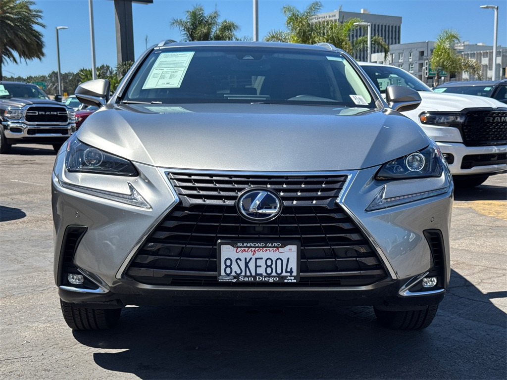 2018 Lexus NX 300h Luxury photo 5