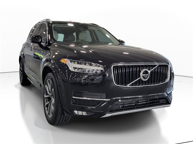 2019 Volvo XC90 T6 Momentum photo 4