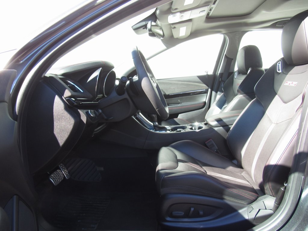 2017 Chevrolet SS photo 11