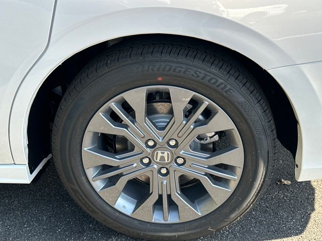 2026 Honda Odyssey Touring photo 36