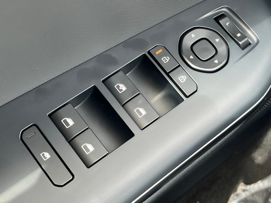 2025 Kia K4 LXS photo 17