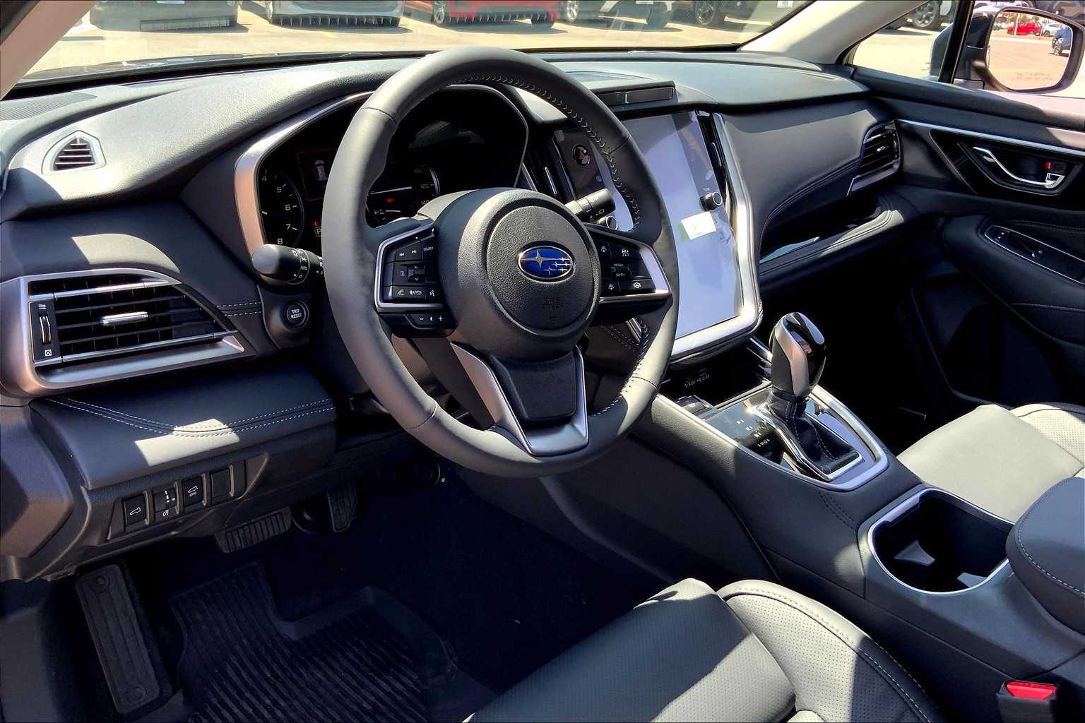 2025 Subaru Outback Touring XT photo 8