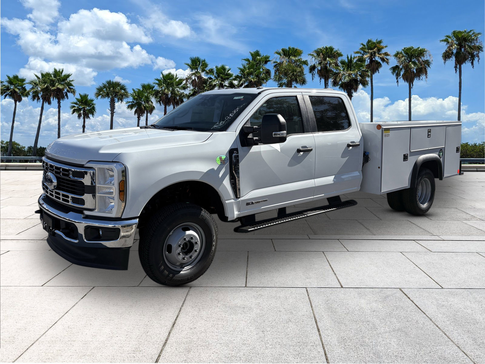 2026 Ford F-350 photo 4