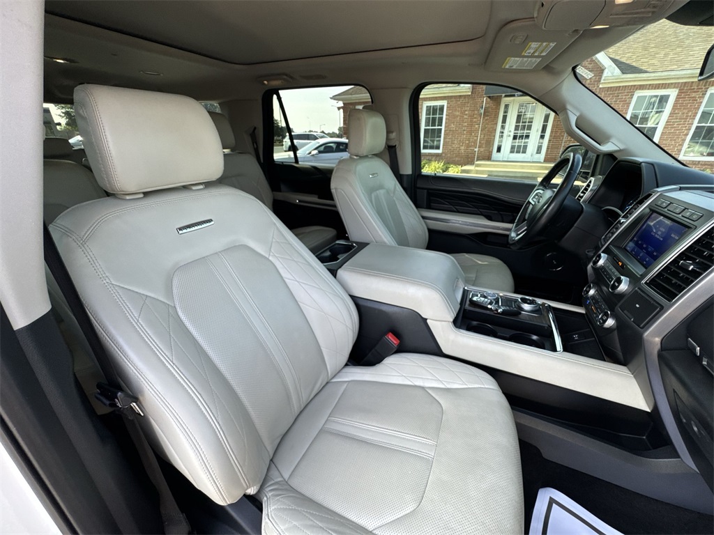 2021 Ford Expedition MAX Platinum photo 25