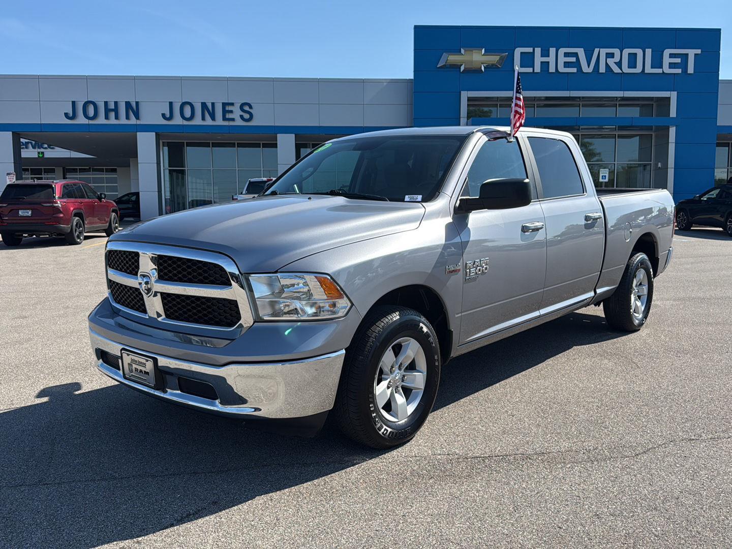 2021 Ram 1500 Classic SLT photo 16