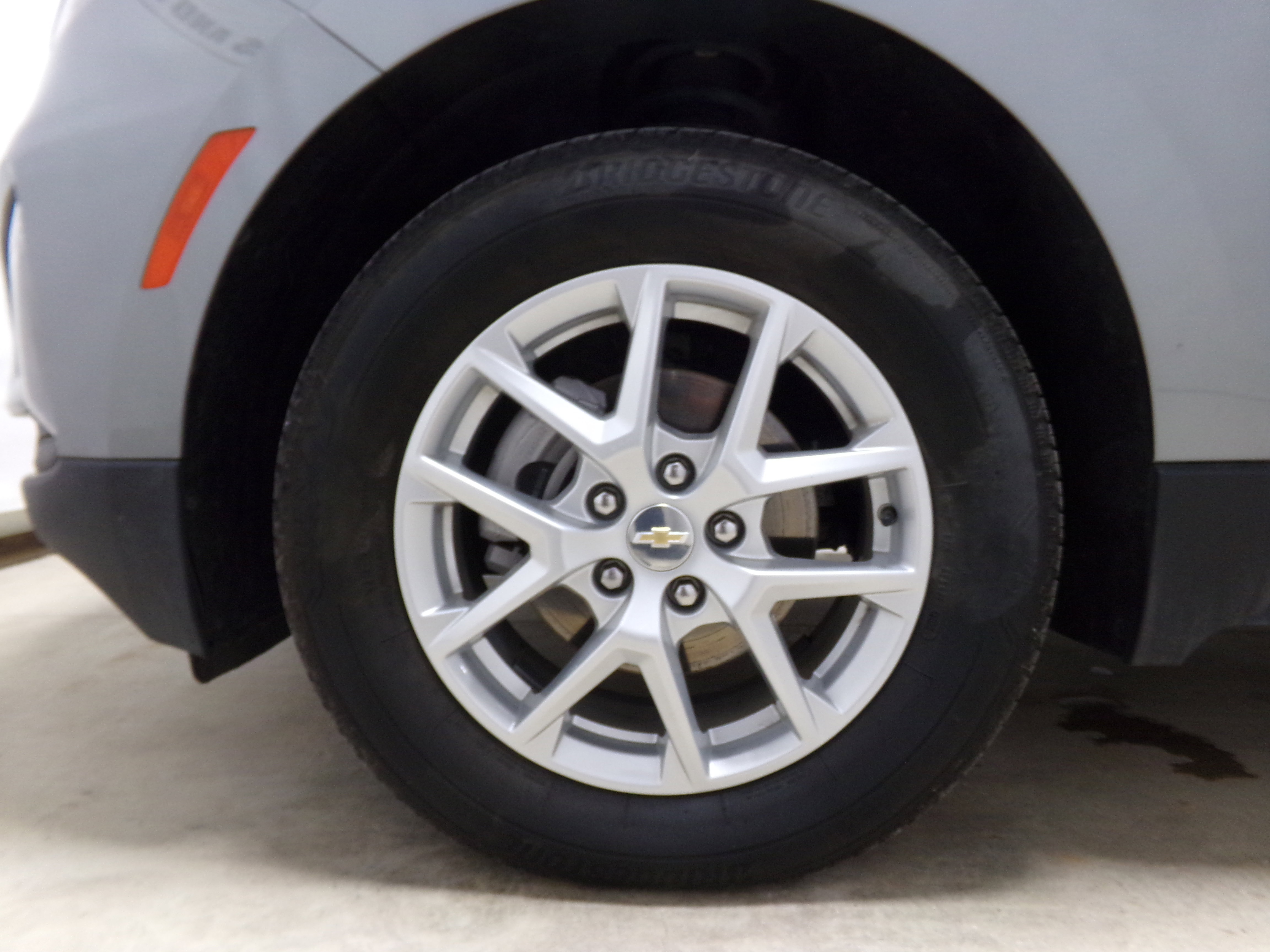 2023 Chevrolet Equinox LT photo 10