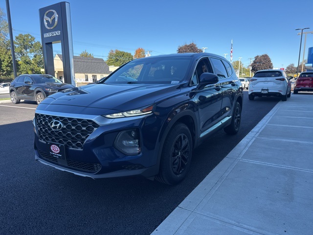 2019 Hyundai Santa Fe SE photo 4