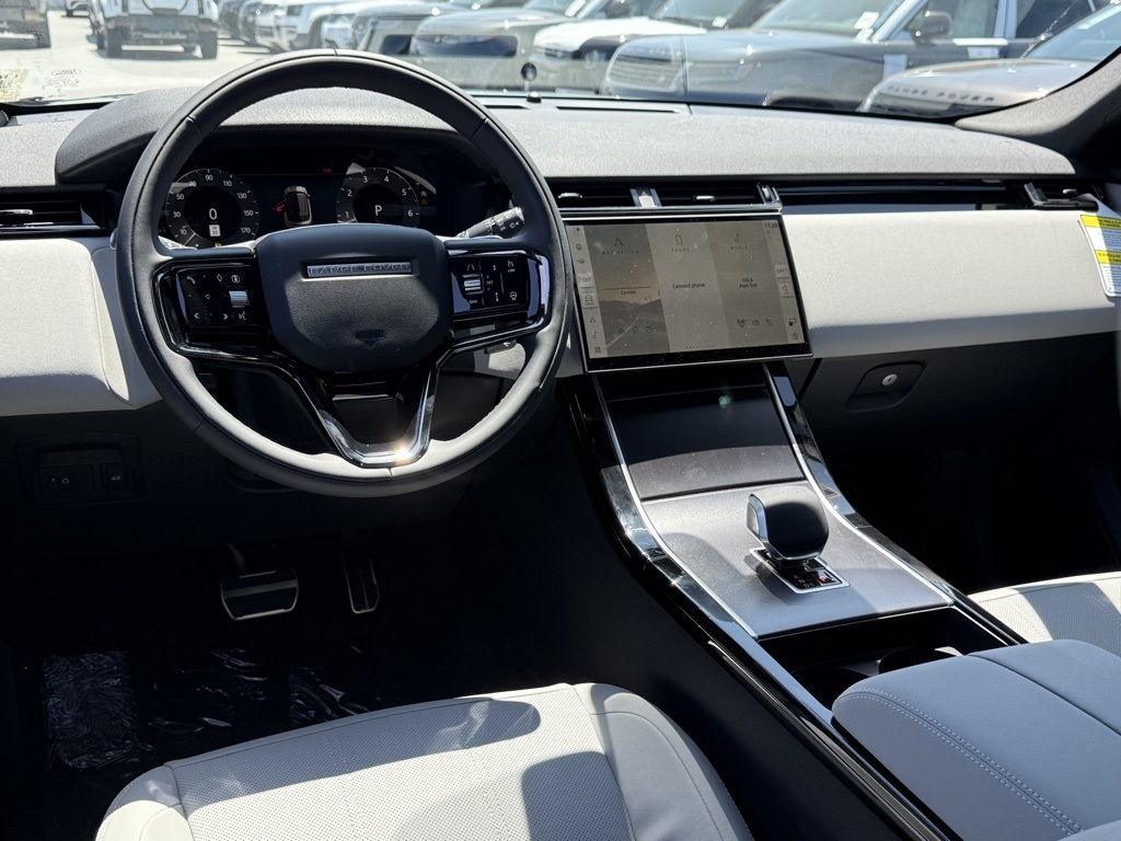 2026 Land Rover Range Rover Velar SE photo 21