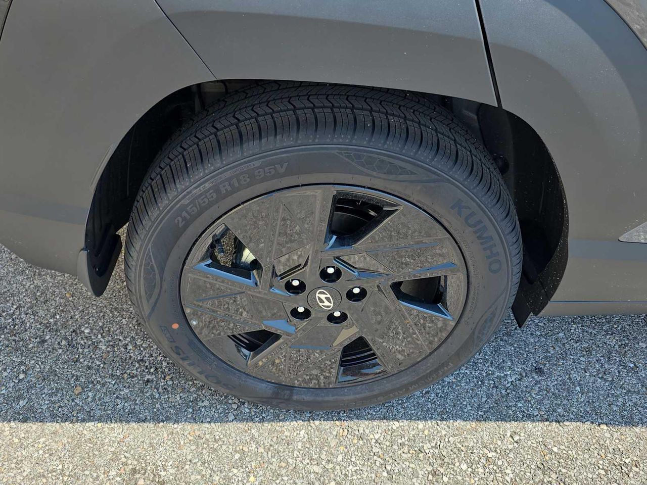 2026 Hyundai Kona SEL photo 5