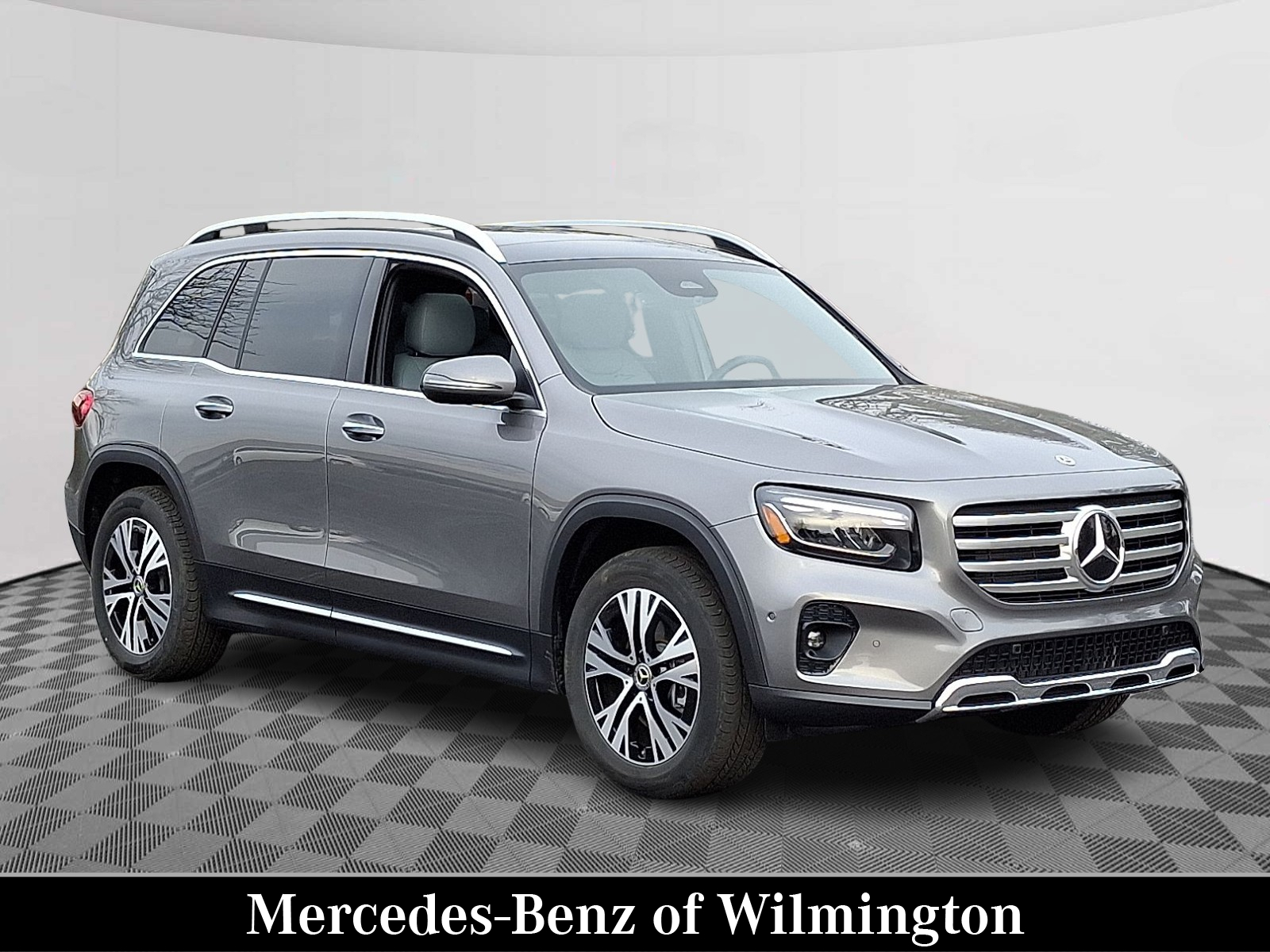 2026 Mercedes-Benz GLB GLB 250's photo